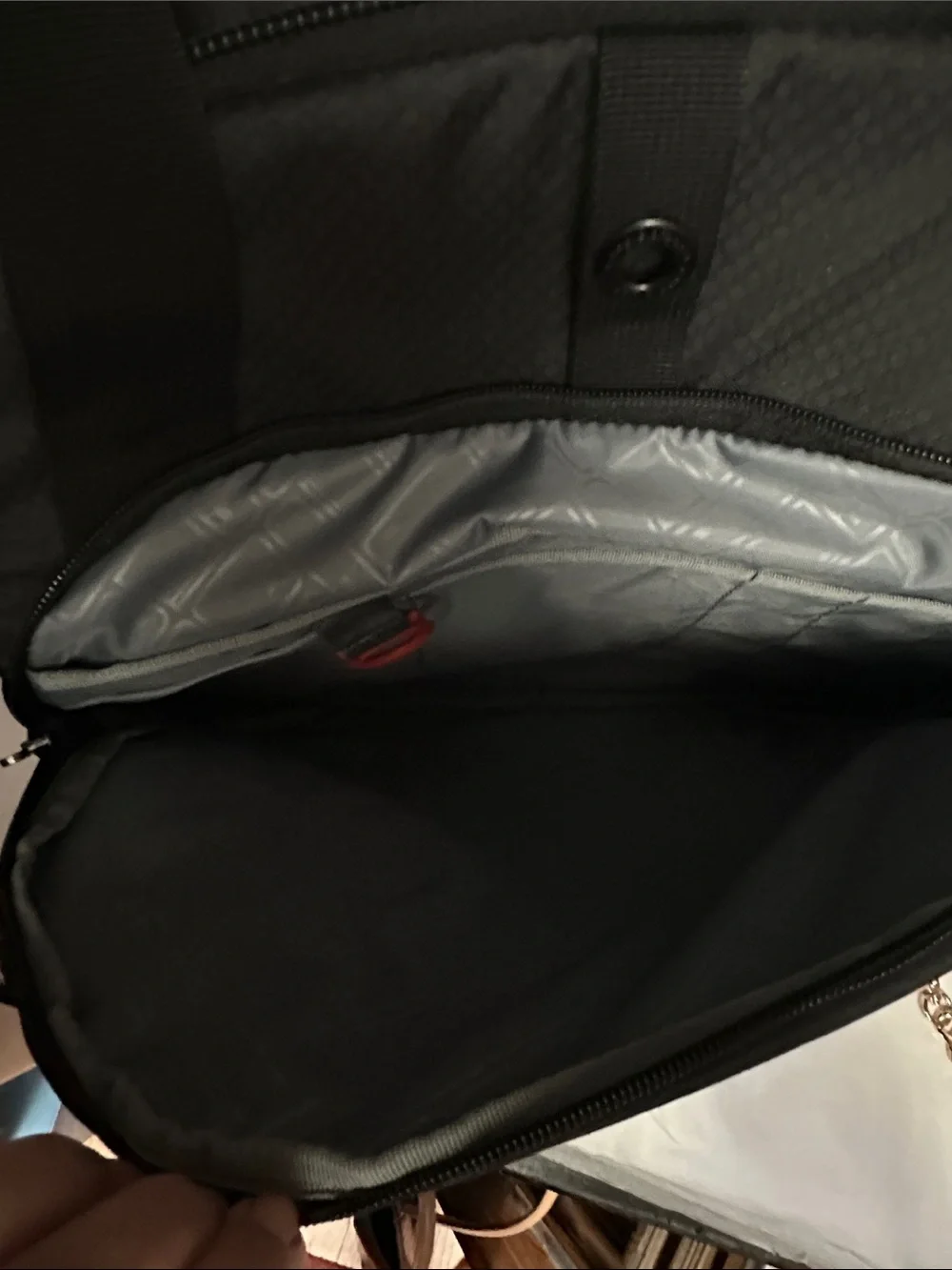Eagle Creek Expanse Wheeled Tote Carry On